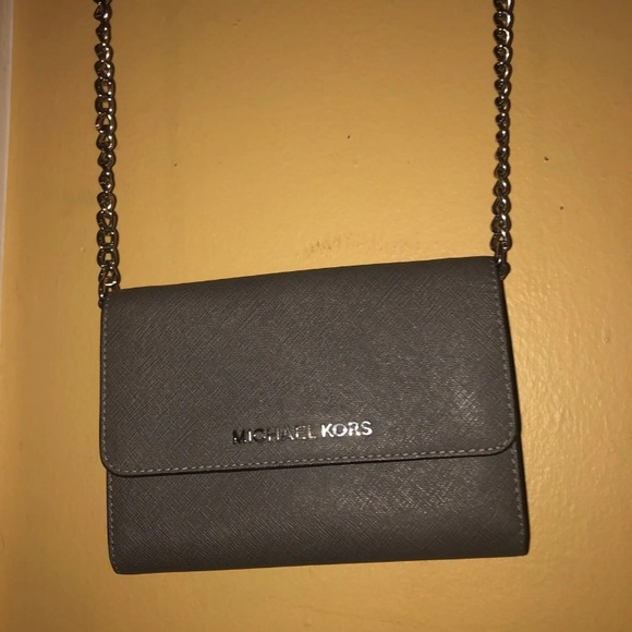 Michael Kors mini cross body - Picture 2 of 7